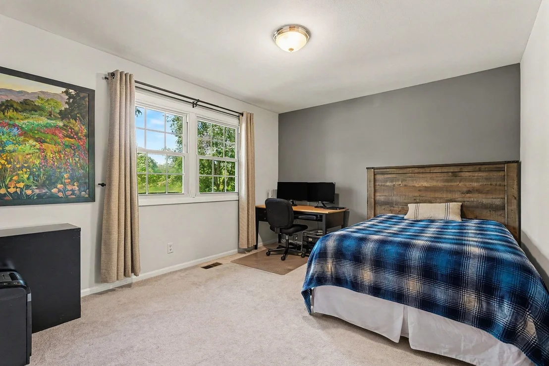 Photo of 640 Clearview Court