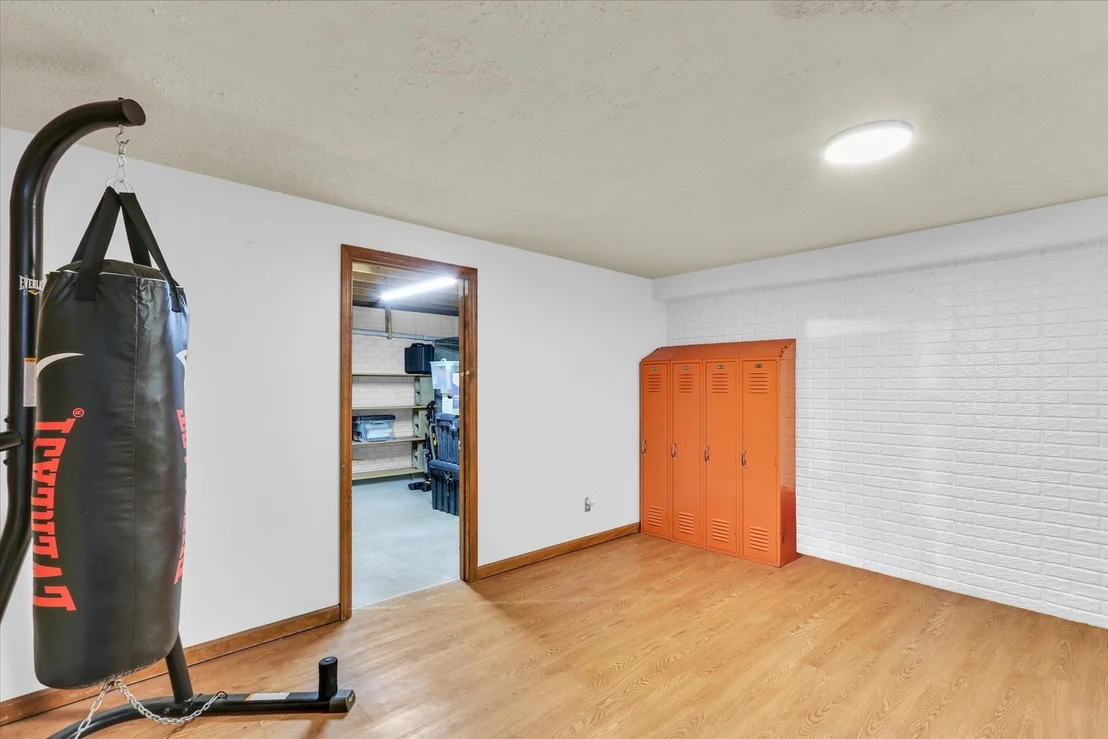 Photo of 2807 Willow Bend Road