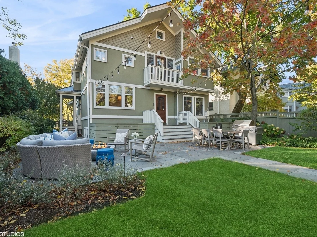 Photo of 2413 Park Place