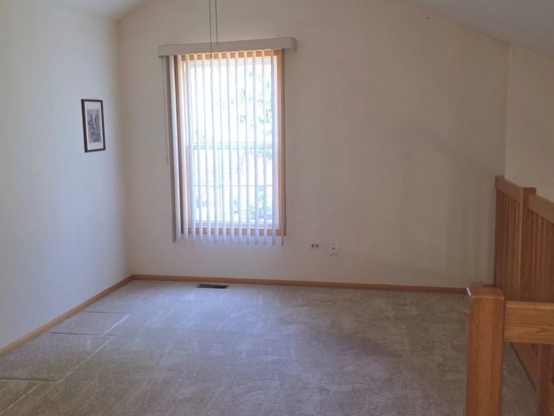 Photo of 19860 LAKEVIEW Way