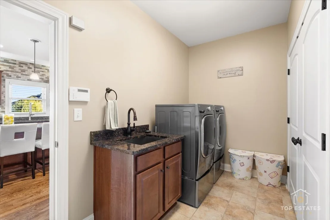 Photo of 385 Andover Drive