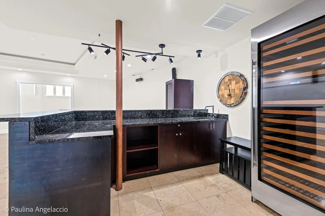 Photo of 220 Astor Place