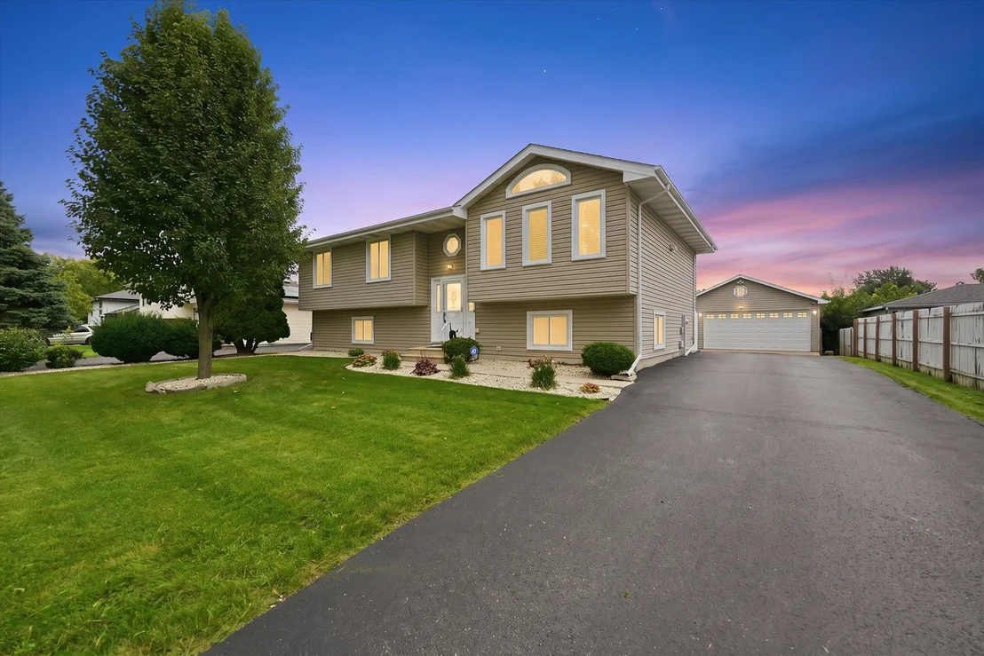 Photo of 2902 Streitz Drive