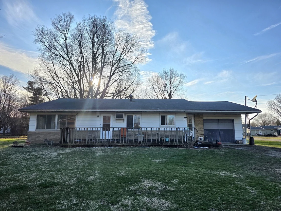 Photo of 213 N 2nd Street