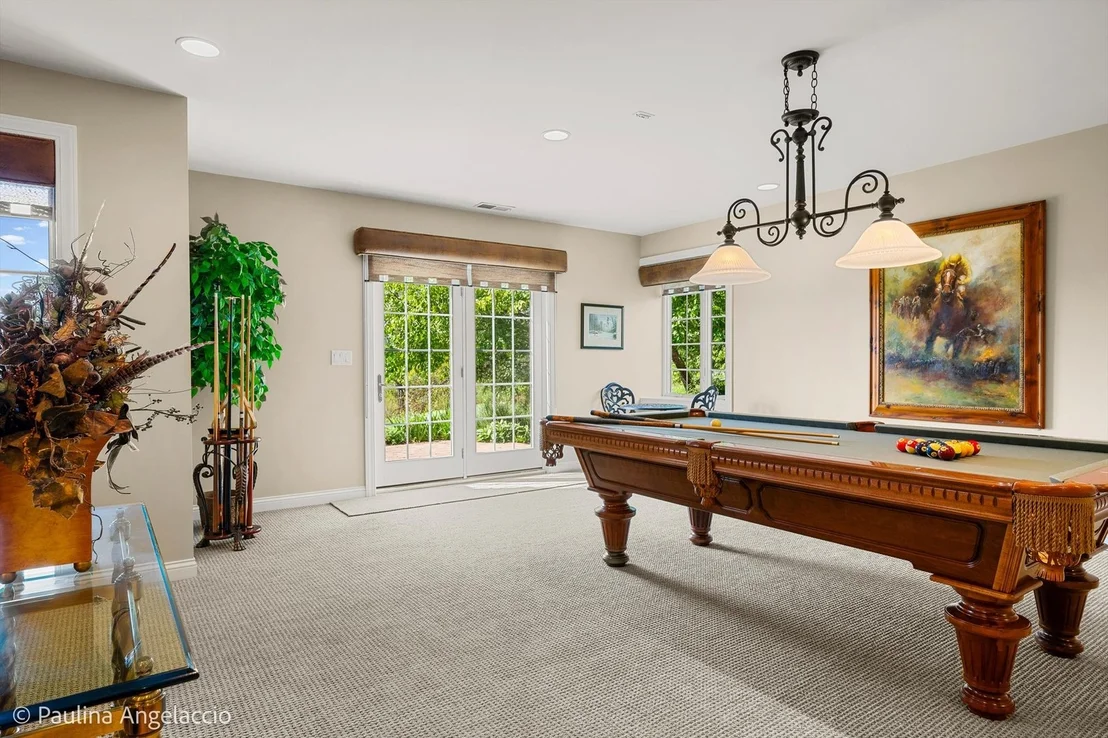 Photo of 1013 Ridgeview Drive