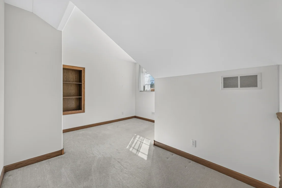 Photo of 1646 Valley View Road
