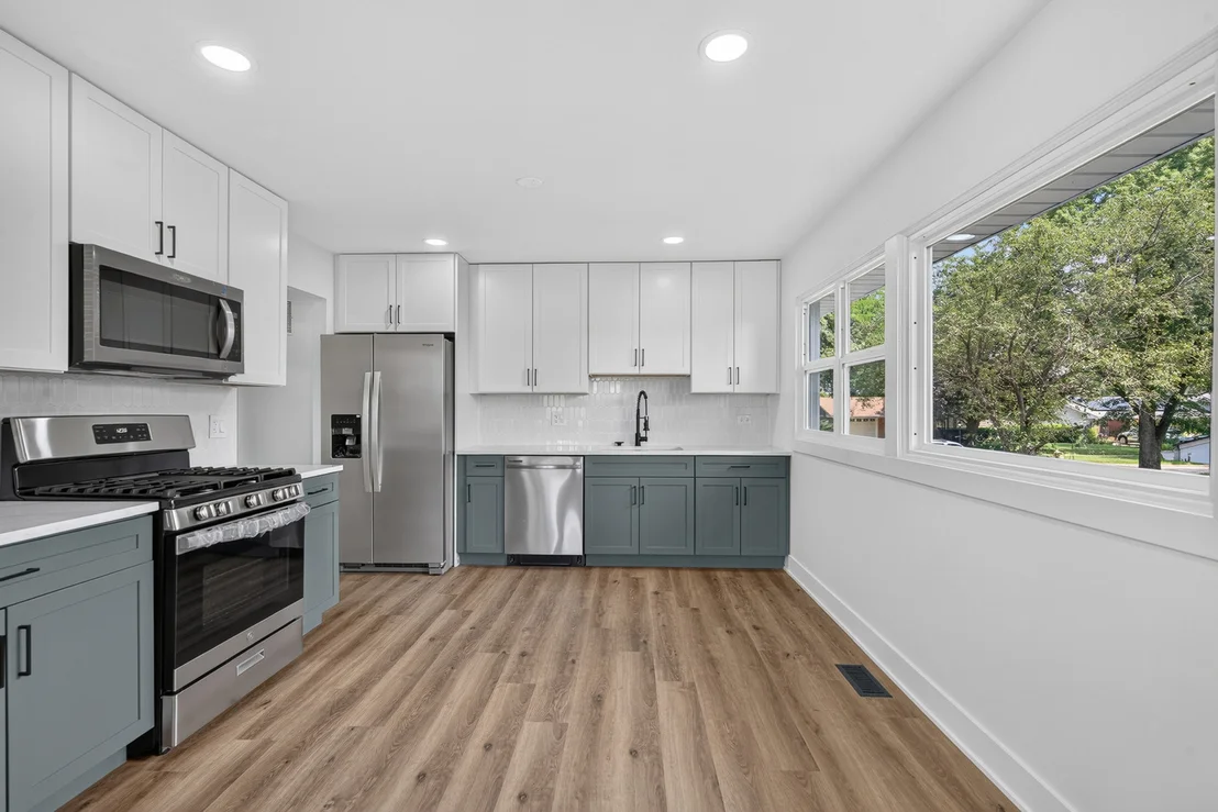Photo of 405 W Newport Road