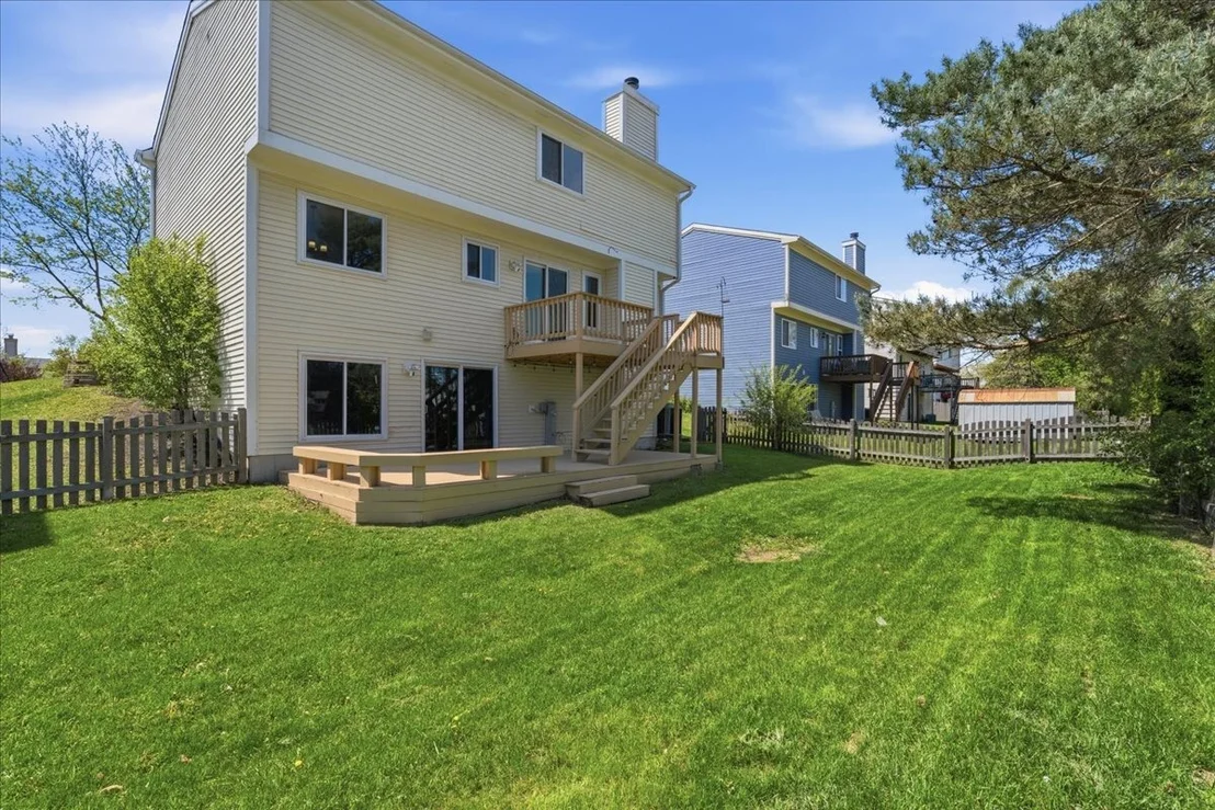 Photo of 974 Deer Trail