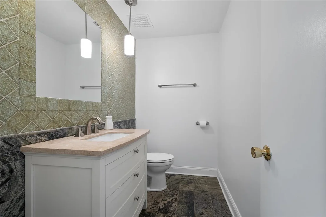 Photo of 2821 Covert Road