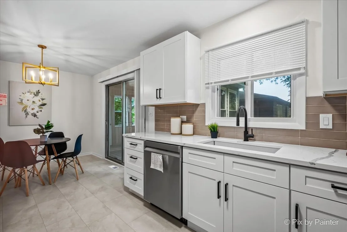 Photo of 555 Figard Lane