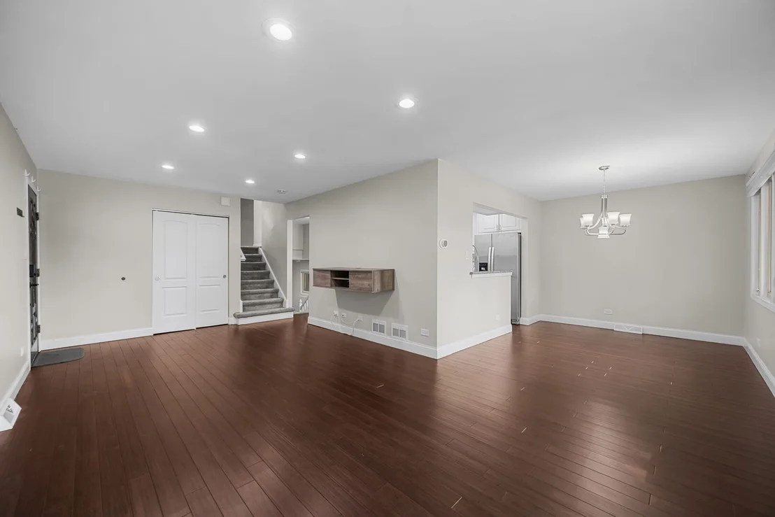 Photo of 15040 Kenton Avenue