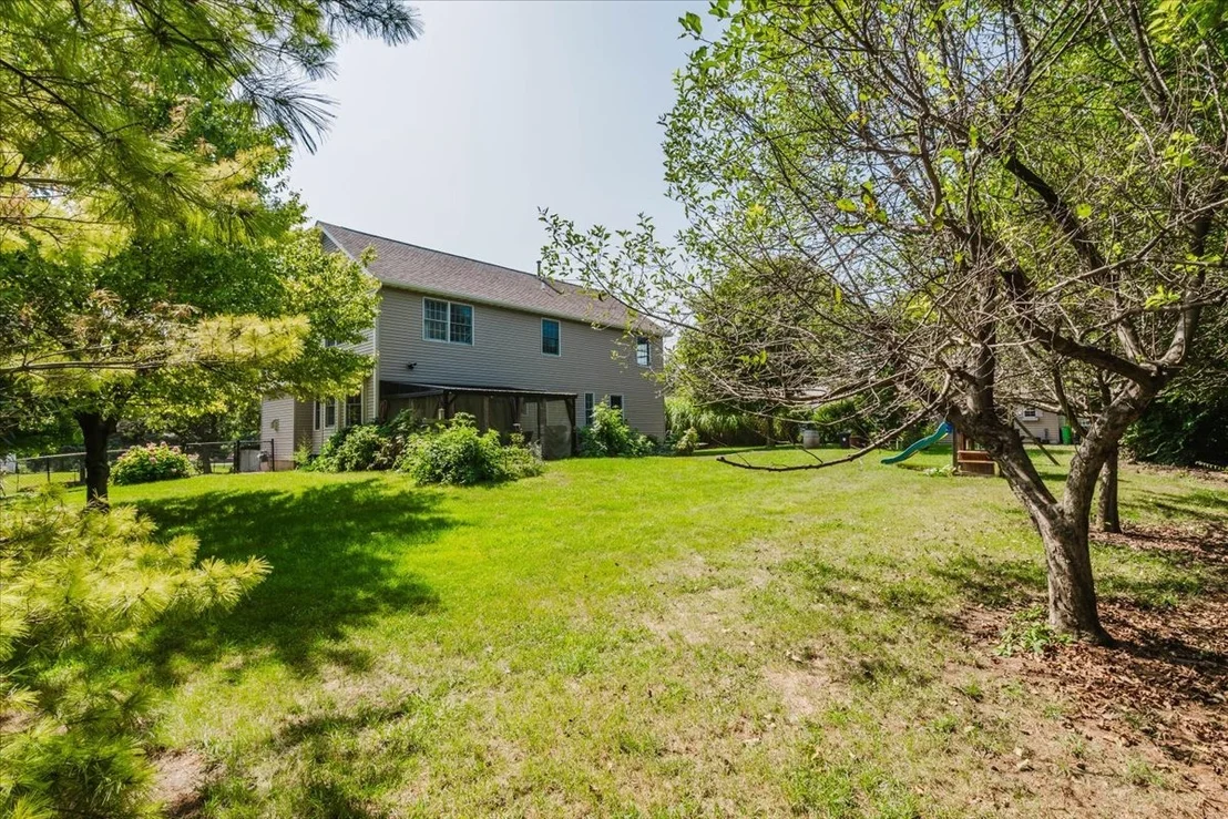 Photo of 19598 Nottingham Drive