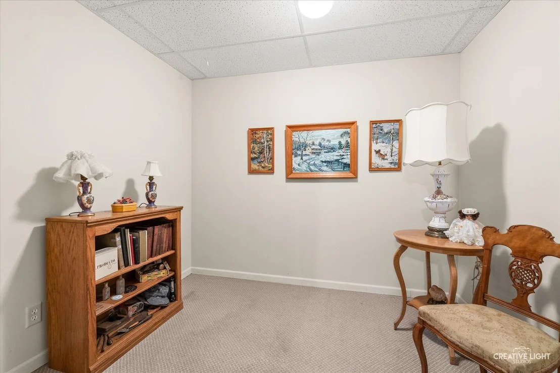 Photo of 16073 Burr Oak Road