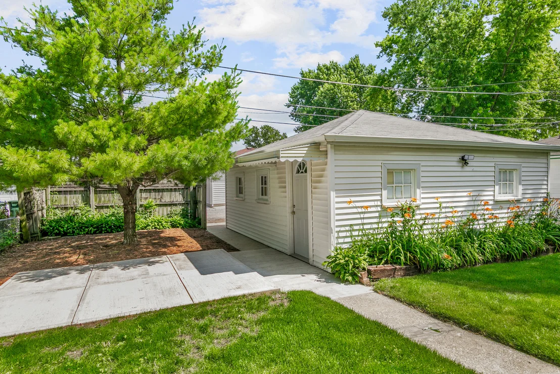 Photo of 9516 Jackson Avenue