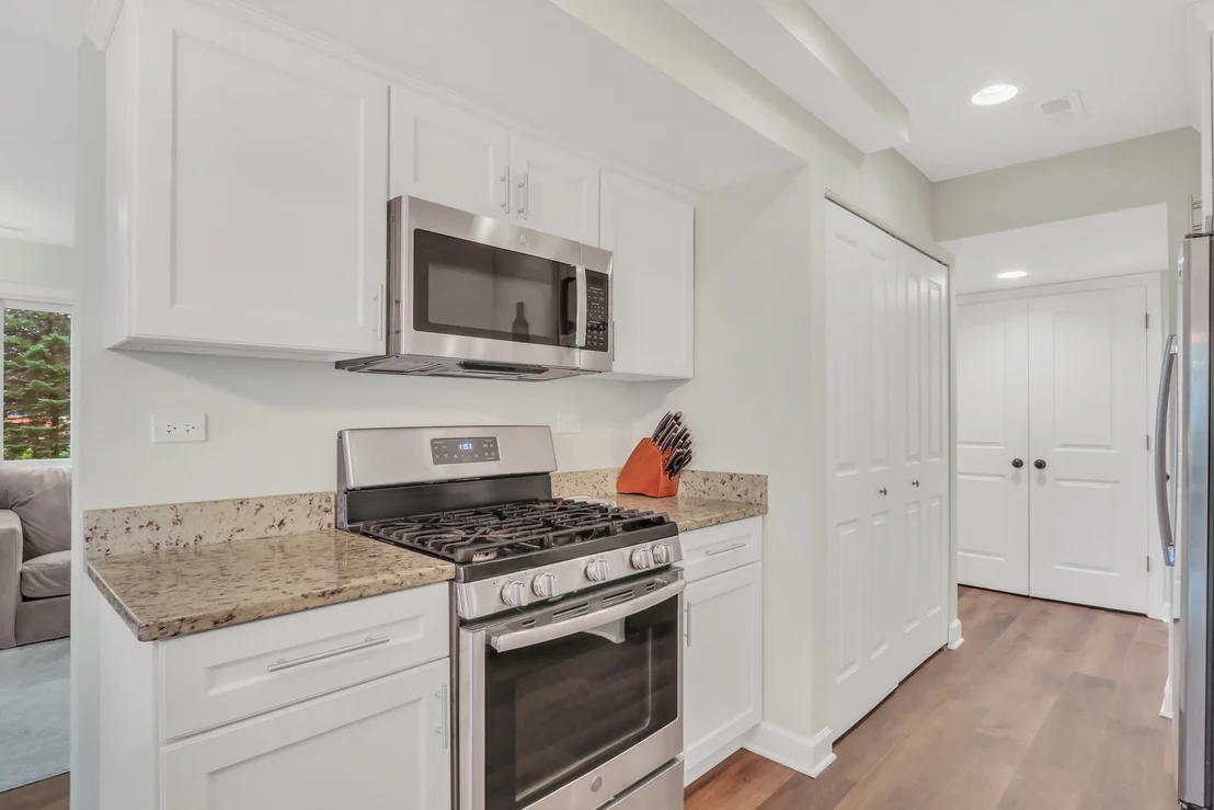 Photo of Unit 4C at 751 Dover Place