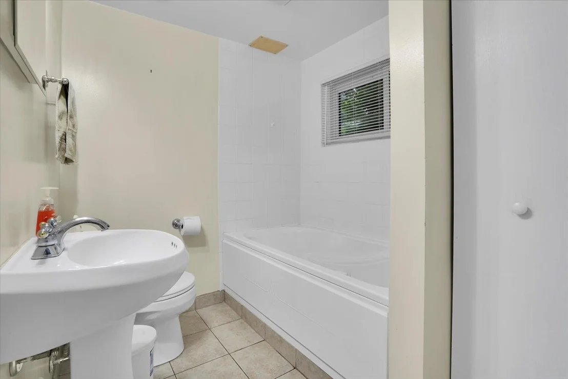 Photo of 7348 Davis Street