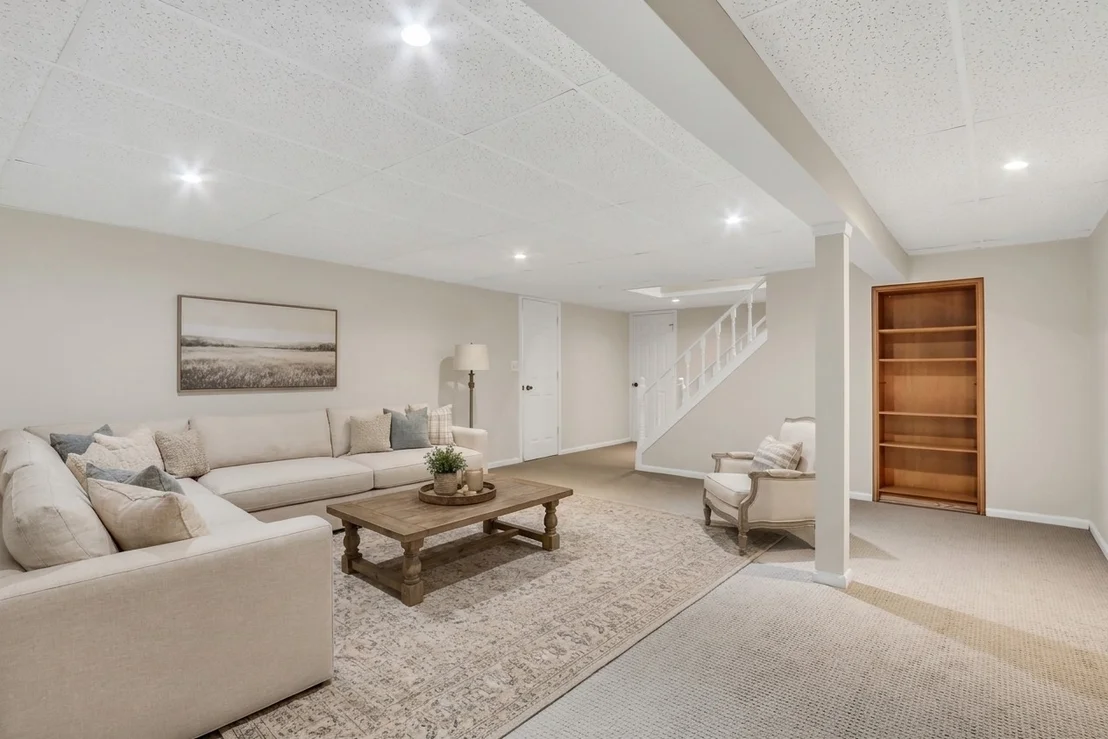 Photo of 1430 W Jo Ann Lane