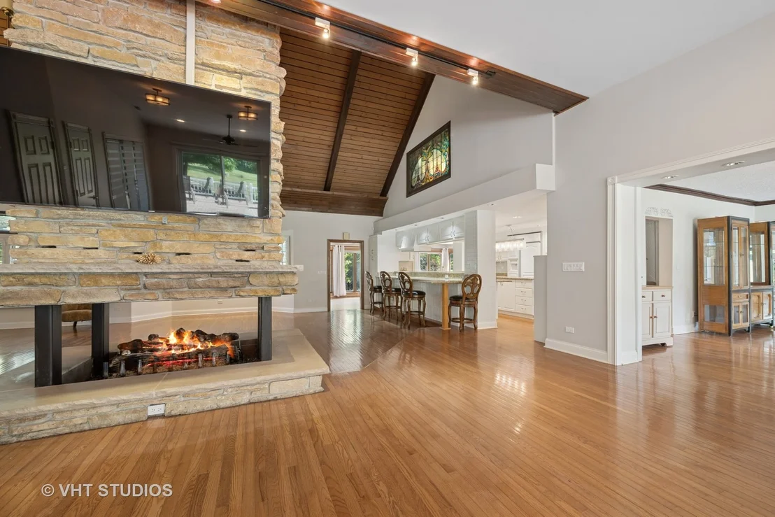 Photo of 153 Algonquin Road