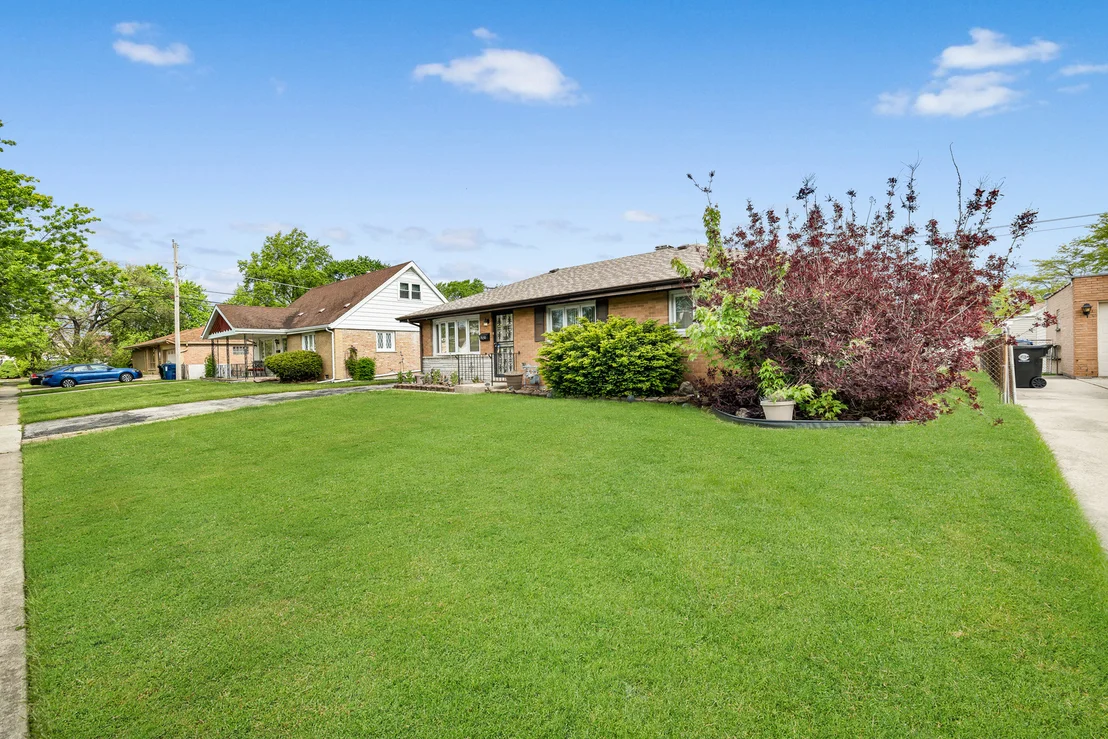 Photo of 7030 Saratoga Drive