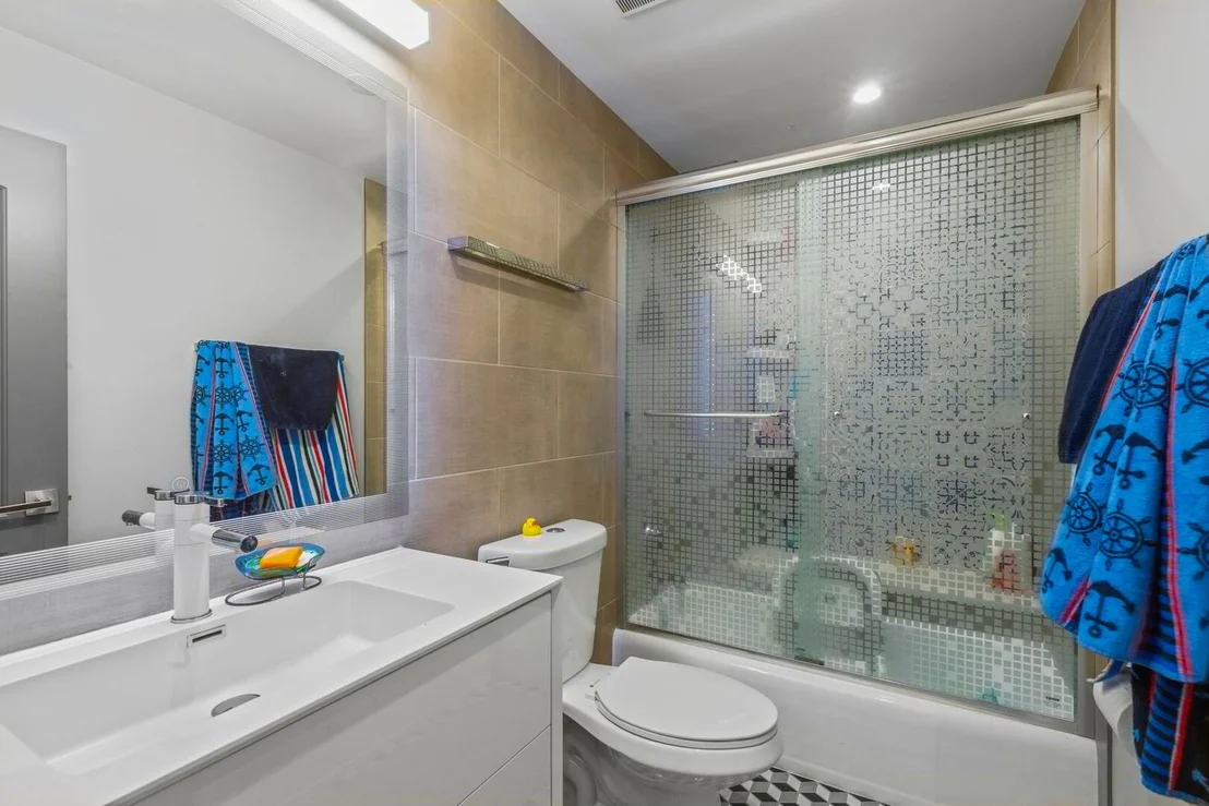 Photo of Unit B at 8914 Robin Drive