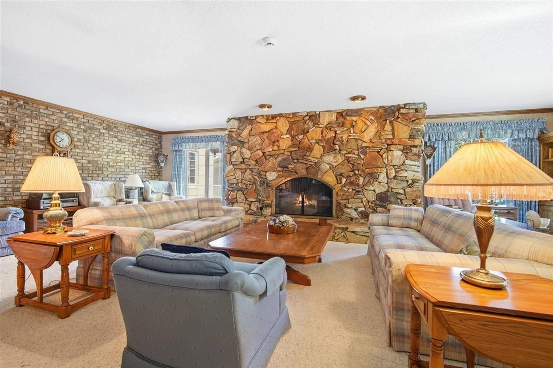 Photo of 2 Breckenridge Drive