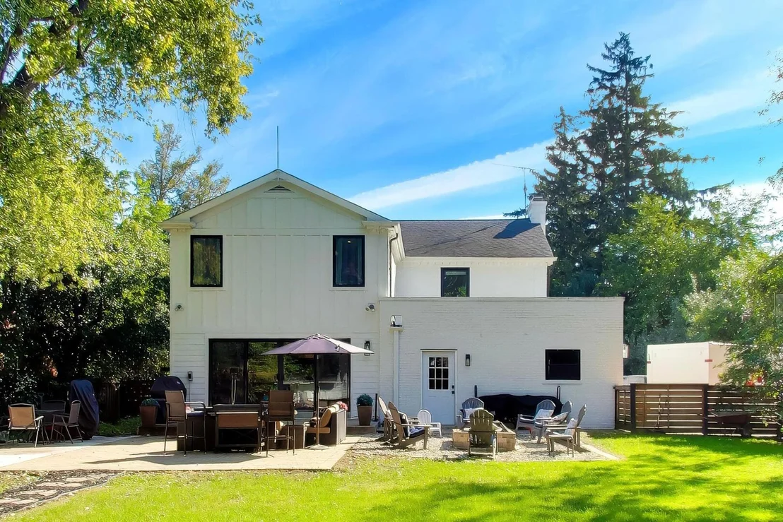 Photo of 901 Locust Road