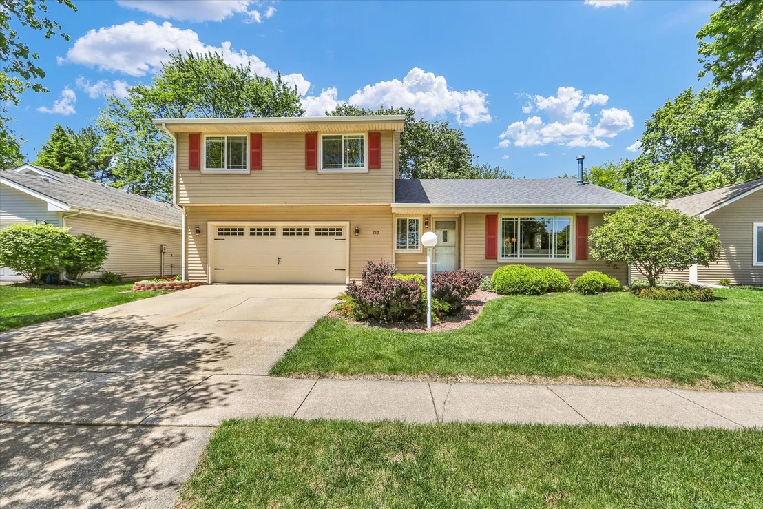 Photo of 613 Crestview Drive