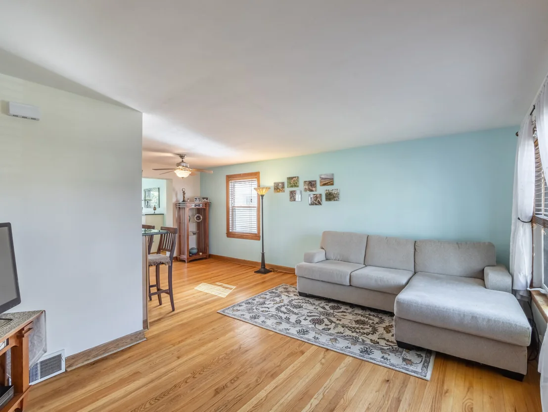 Photo of 5477 N Octavia Avenue