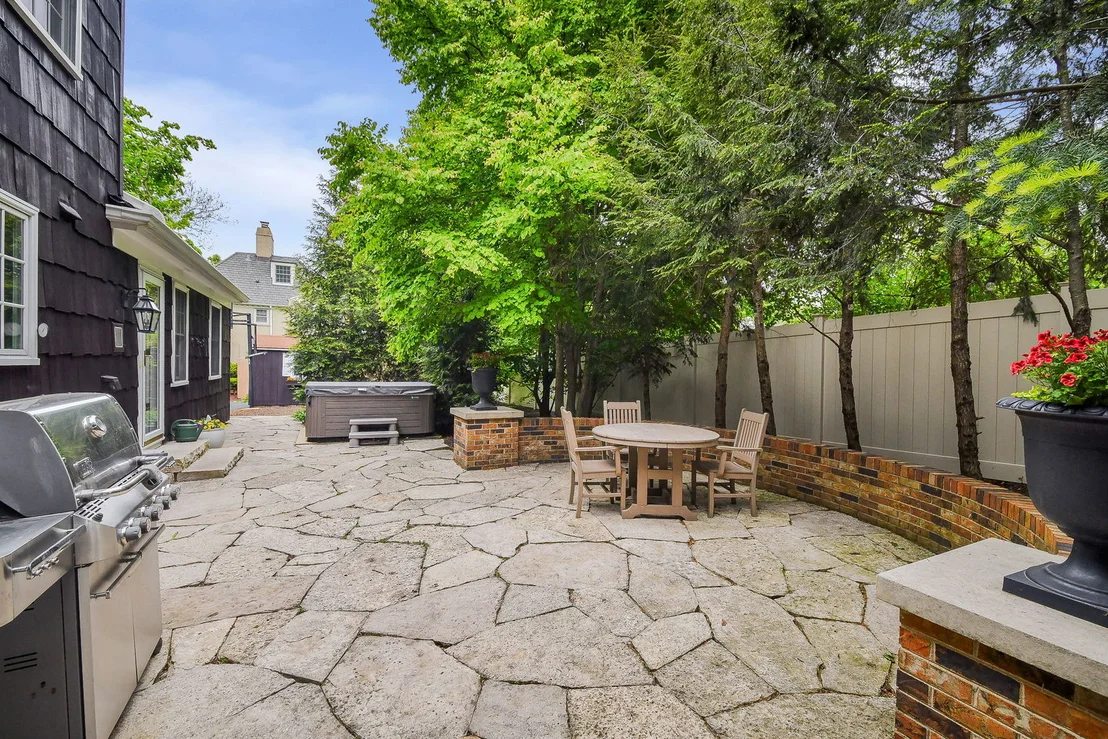 Photo of 707 Gary Court