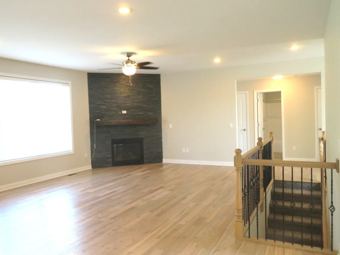 Photo of 1428 Lakeside Lane