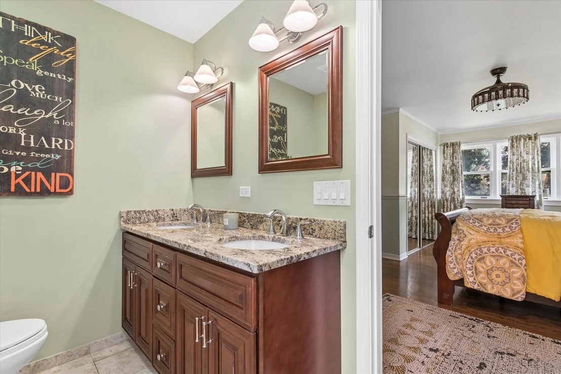 Photo of 1041 Longmeadow Drive