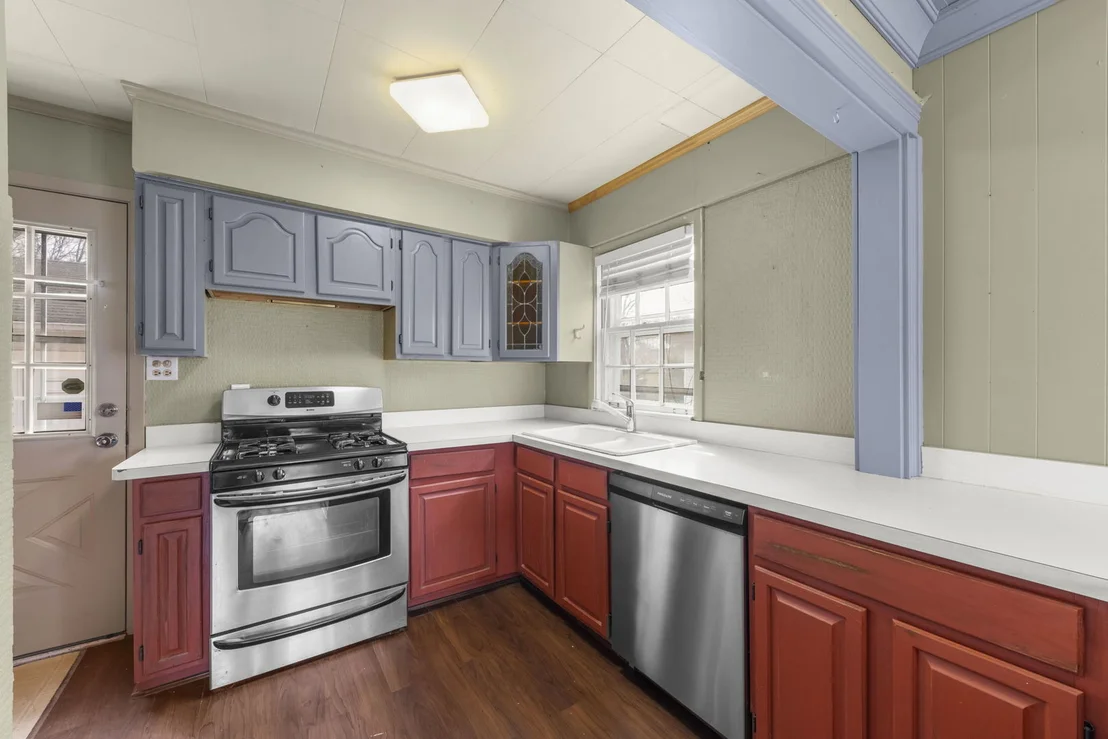 Photo of 261 Melrose Avenue
