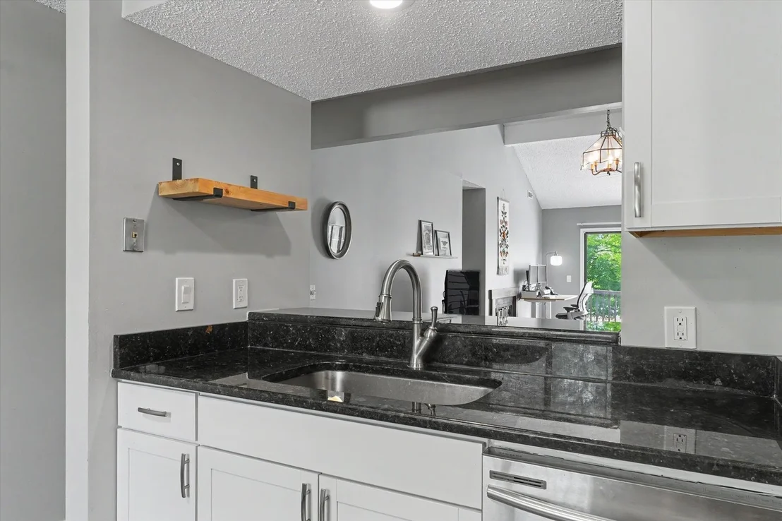 Photo of Unit 2155 at 2155 Harbortown Circle