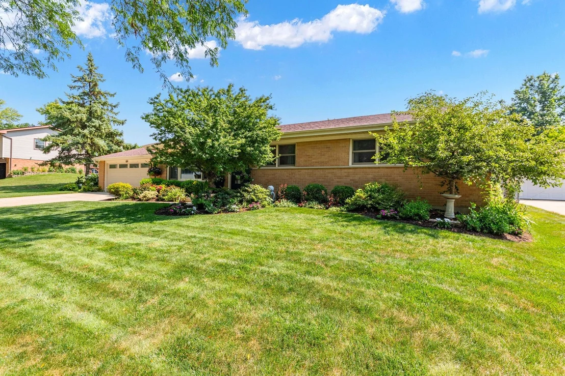 Photo of 532 MERLIN Drive