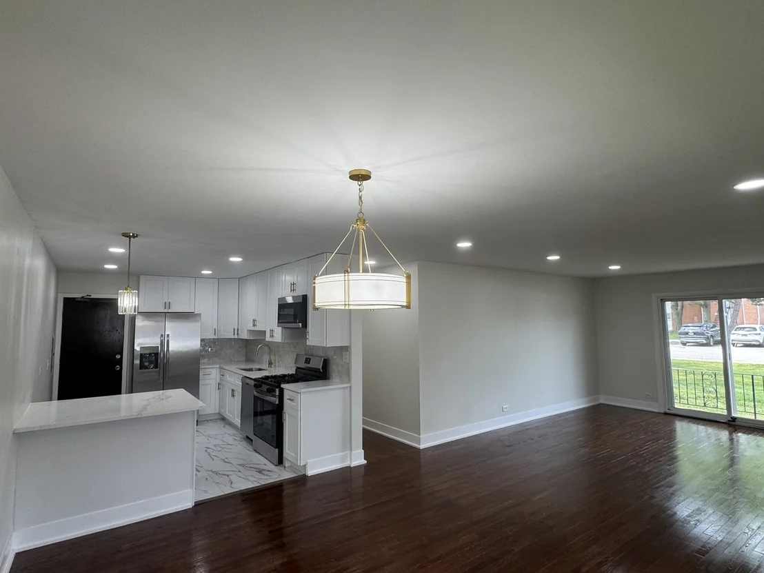 Photo of Unit 1A at 9561 Dee Road