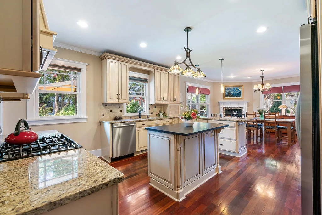 Photo of 216 4th Street