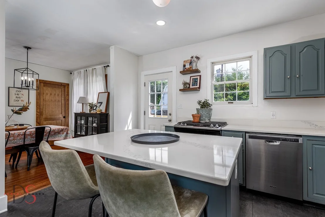 Photo of 130 Riverview Drive