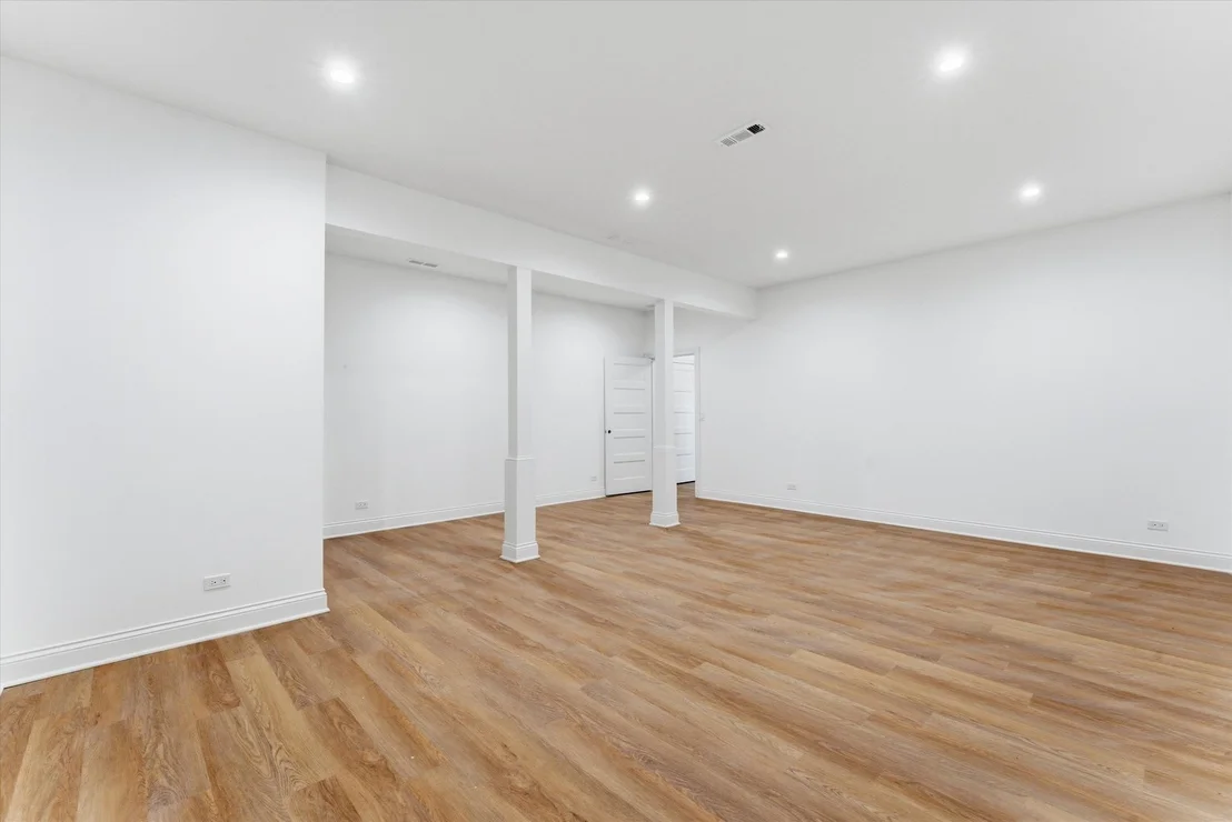 Photo of 901 Elmdale Road