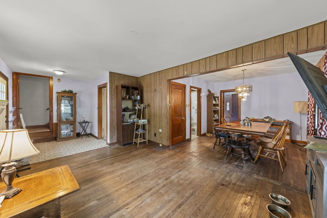 Photo of 732 BANGS Street