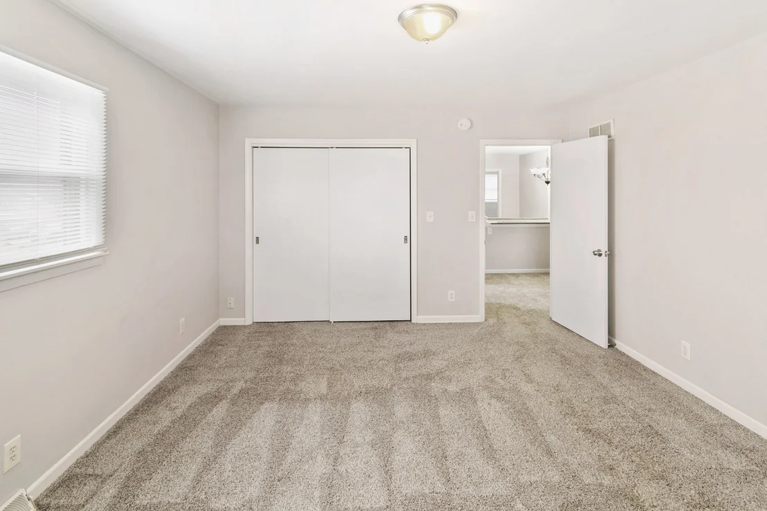 Photo of 3636 EMERALD Avenue