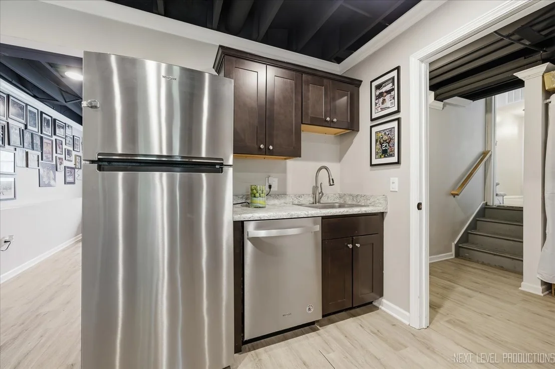 Photo of 2020 Carling Road