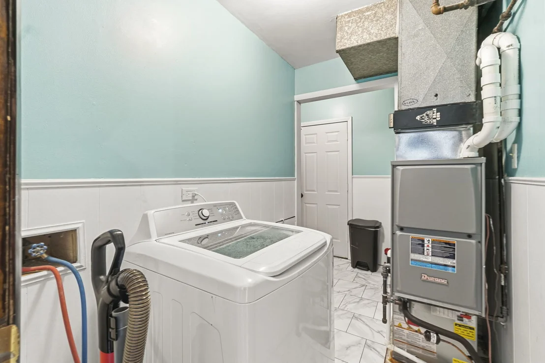 Photo of 920 Central Avenue