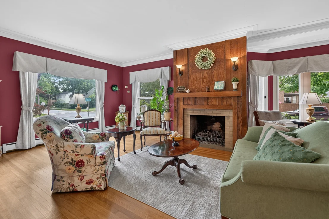 Photo of 729 W Downer Place