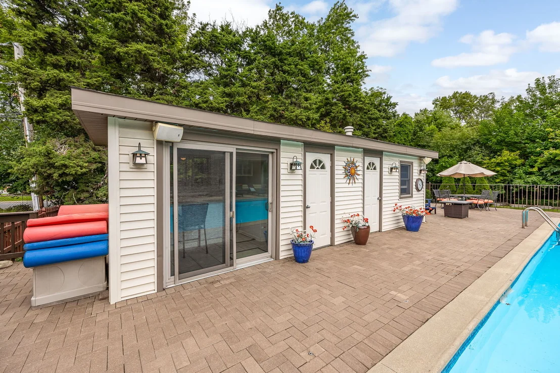Photo of 12 Meadowood Drive
