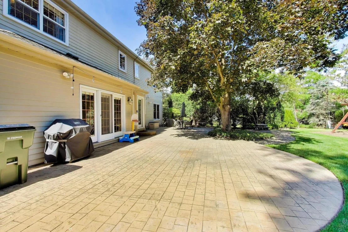 Photo of 1310 W Hampton Place