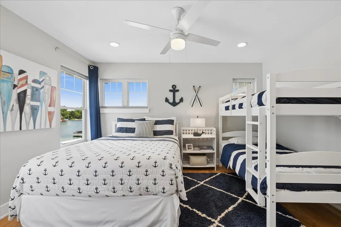 Photo of 225 Edgewater Drive