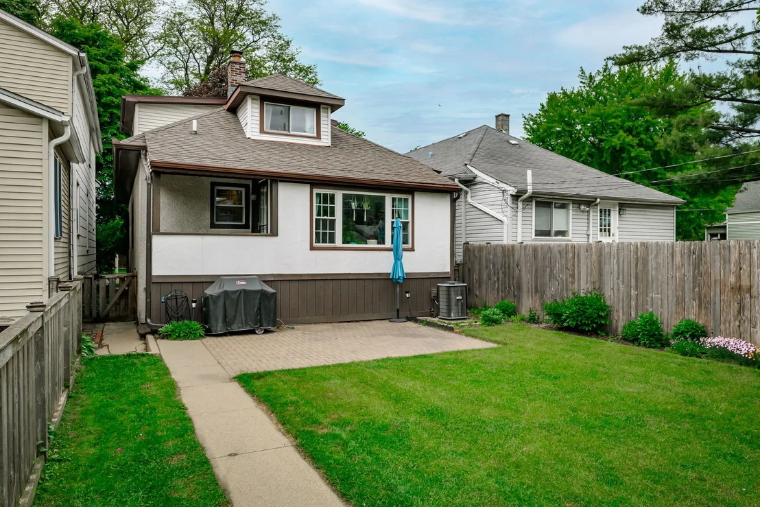 Photo of 1102 Marengo Avenue