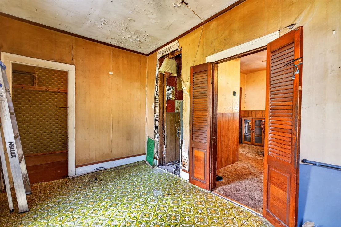 Photo of 406 W 3rd Street