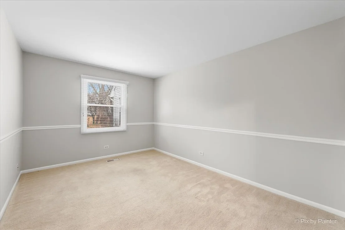 Photo of 1095 Devonshire Avenue