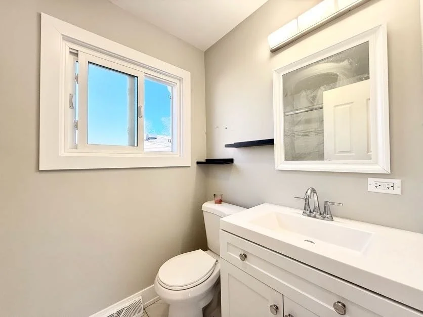 Photo of 1338 W 108th Place